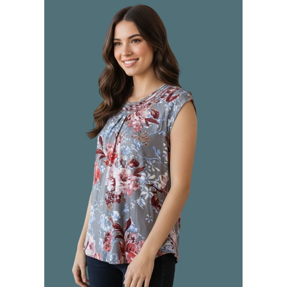 Danielrainn Pullover Cap Sleeve Gray Foral Top Women Size Petite XS